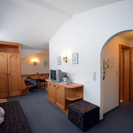 Haus Pinnistor Appartement