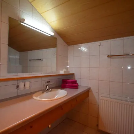 Haus Pinnistor * Нойштифт-им-Штубайталь