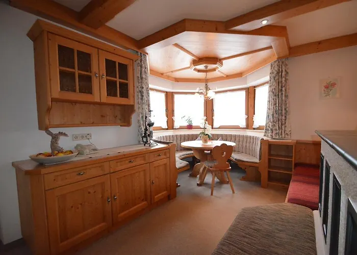 Apartment Haus Pinnistor