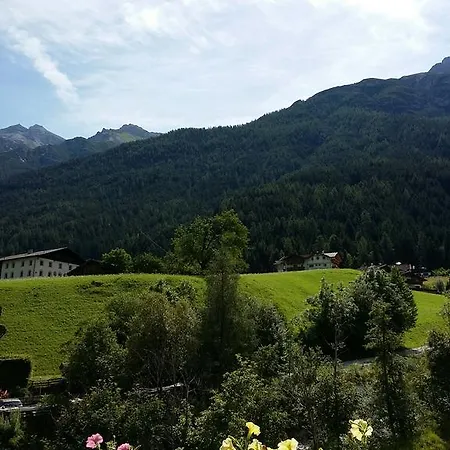 Apartamento Haus Pinnistor *